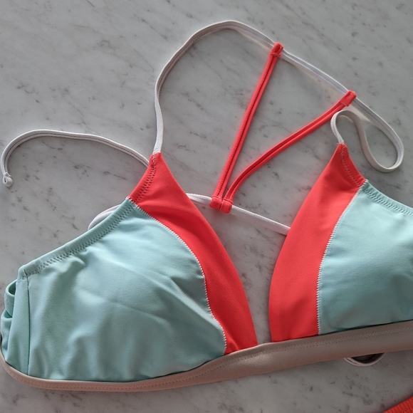 FINAL SALE 🌿MALIBU BIKINI🌿 - Picture 3 of 7